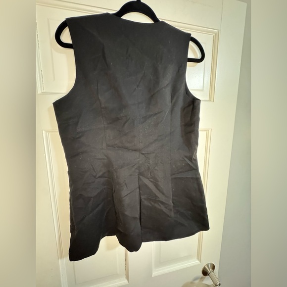 Reformation Casey Vest - Picture 5 of 6